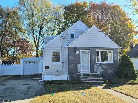 827 Ramapo Ave, Pompton Lakes, NJ 07442