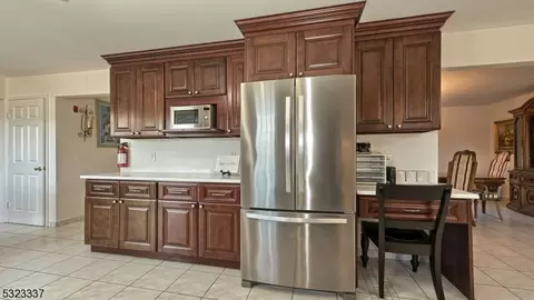 758 Valley Rd, Wayne, NJ 07470 photo 9
