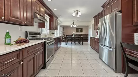 758 Valley Rd, Wayne, NJ 07470 photo 10
