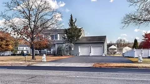 758 Valley Rd, Wayne, NJ 07470 photo 2