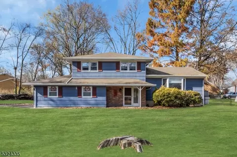 22 Parkside Dr, Parsippany-troy Hills Twp, NJ 07054