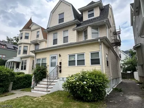 90 N 18th St, East Orange, NJ 07017