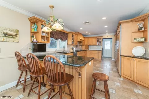 11 Copley Ct, Wayne, NJ 07470 photo 5