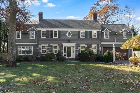 365 Wychwood Rd, Westfield, NJ 07090