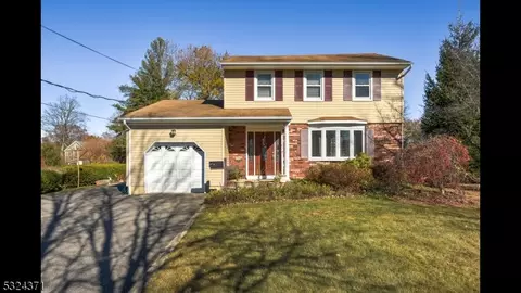 52 Fisher Ave, Washington, NJ 07882