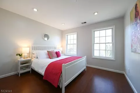 134 Levinberg Ln, Wayne, NJ 07470 photo 34