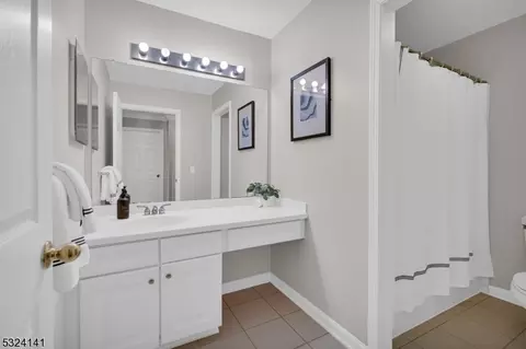 134 Levinberg Ln, Wayne, NJ 07470 photo 25
