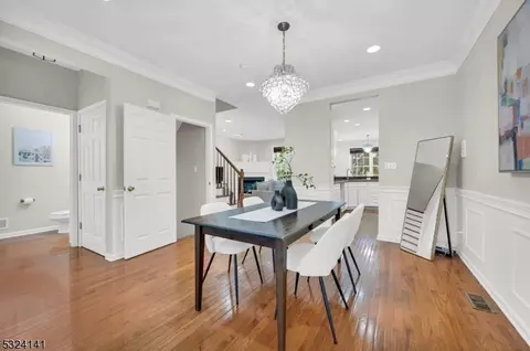134 Levinberg Ln, Wayne, NJ 07470 photo 9