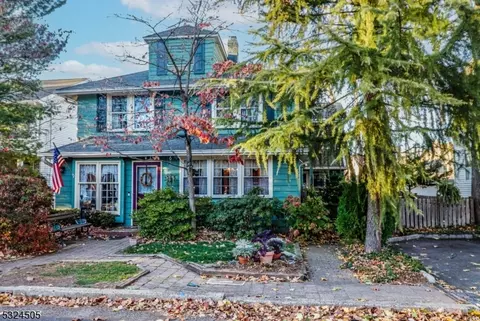 29 Washington Pl, Metuchen, NJ 08840