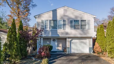114 Longview Ave, Parsippany-troy Hills Twp, NJ 07034