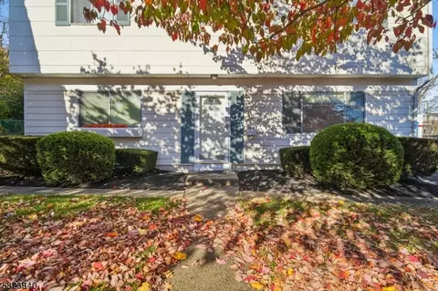 15 Hitchcock Pl, Montclair, NJ 07042
