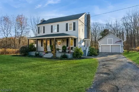 914 Swartswood Rd, Newton, NJ 07860