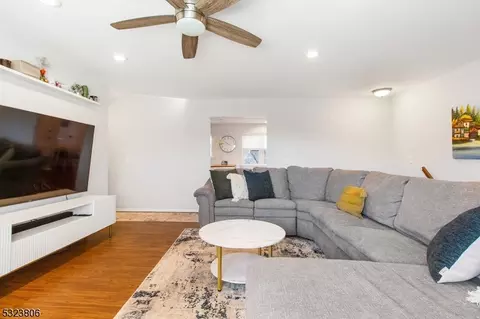 1147 Valley Rd # B, Wayne, NJ 07470 photo 14