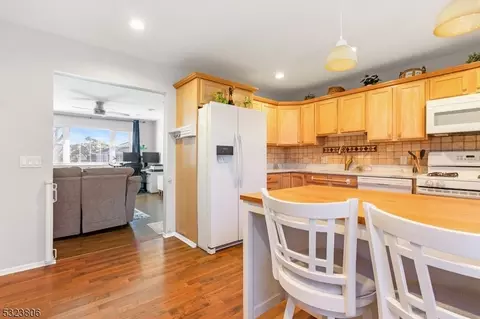 1147 Valley Rd # B, Wayne, NJ 07470 photo 21