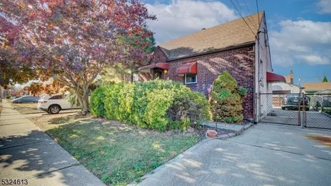 125 Frederick St, Carteret, NJ 07008
