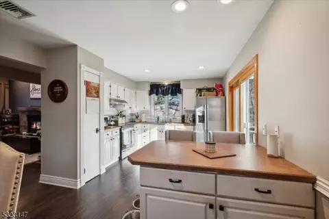 47 Lynn Dr, Byram Twp, NJ 07821 photo 12