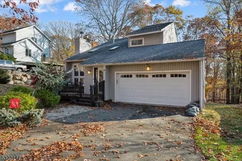 47 Lynn Dr, Byram Twp, NJ 07821
