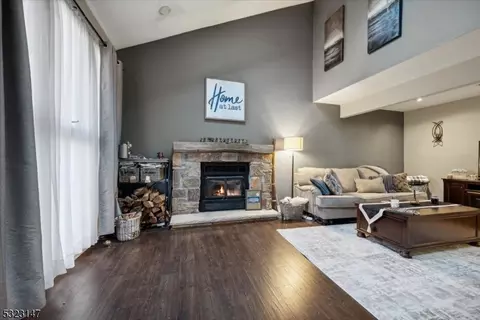 47 Lynn Dr, Byram Twp, NJ 07821 photo 4