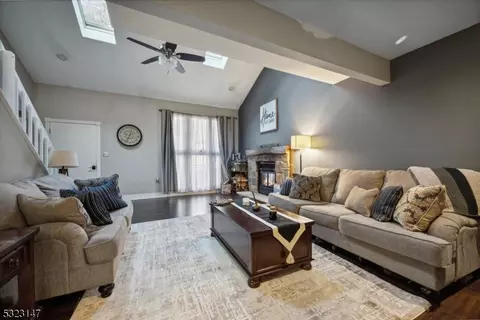 47 Lynn Dr, Byram Twp, NJ 07821 photo 9