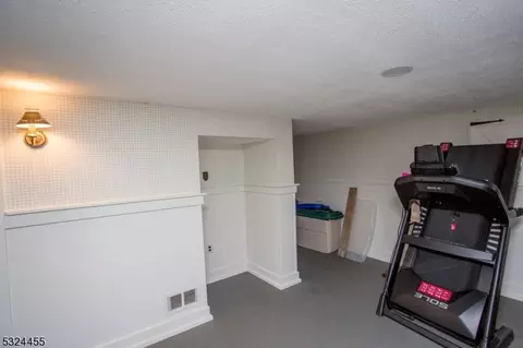 440 Fairview Ave, Middlesex, NJ 08846 photo 31