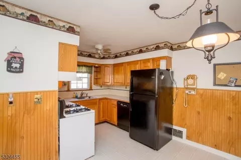 440 Fairview Ave, Middlesex, NJ 08846 photo 11