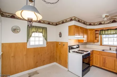 440 Fairview Ave, Middlesex, NJ 08846 photo 10