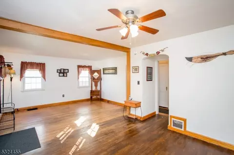 440 Fairview Ave, Middlesex, NJ 08846 photo 8