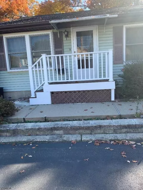60 Stoll St #9, Netcong, NJ 07857