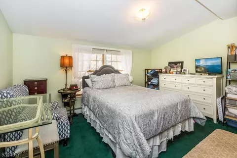 53 Laurel Dr, Wayne, NJ 07470 photo 18