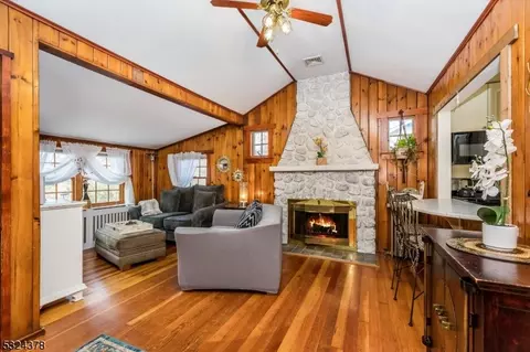 53 Laurel Dr, Wayne, NJ 07470 photo 7