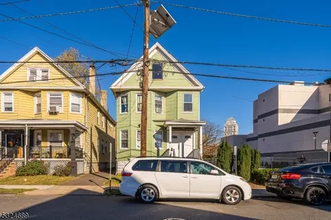 19 Lyons Pl, Elizabeth, NJ 07202