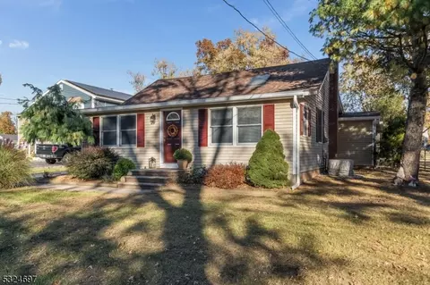 115 Oak St, Bridgewater, NJ 08807