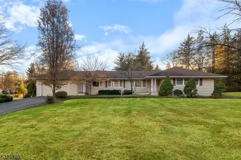56 Washington Valley Rd, Warren, NJ 07059
