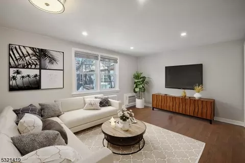 311 Lincoln Park E, Cranford, NJ 07016