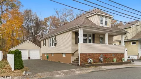 145 Church St, Haledon, NJ 07508