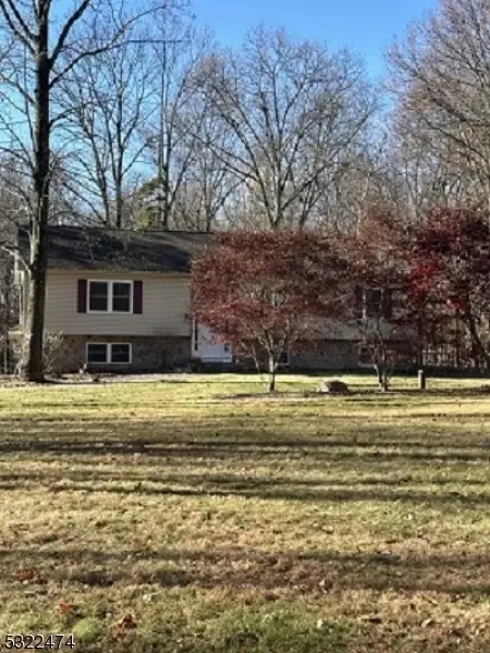 1023 Stillwater Rd, Newton, NJ 07860