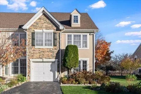 11 Magnolia Way, North Haledon, NJ 07508