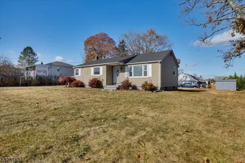 16 Foss Ave, Hampton, NJ 08827 photo 2