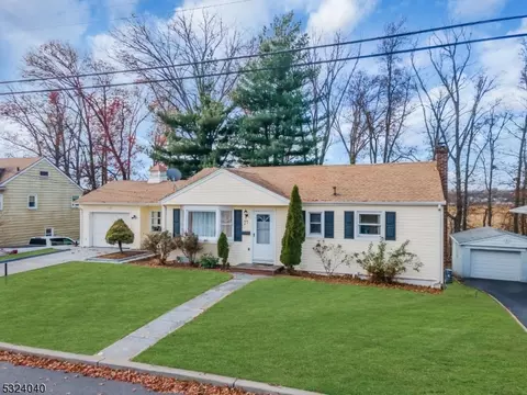 27 6th Ave, Woodbridge Twp, NJ 07064