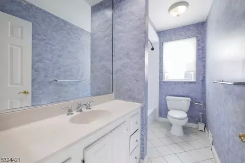 105 Lions Head Dr E, Wayne, NJ 07470 photo 9