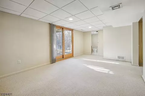 105 Lions Head Dr E, Wayne, NJ 07470 photo 18