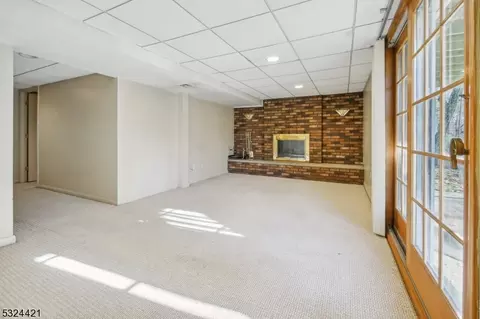 105 Lions Head Dr E, Wayne, NJ 07470 photo 17