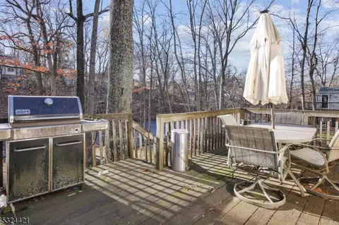 105 Lions Head Dr E, Wayne, NJ 07470 photo 21