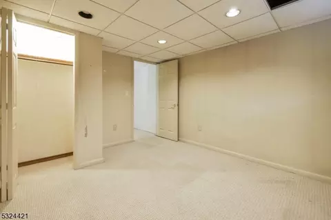 105 Lions Head Dr E, Wayne, NJ 07470 photo 20