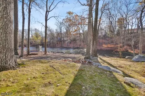 105 Lions Head Dr E, Wayne, NJ 07470 photo 23