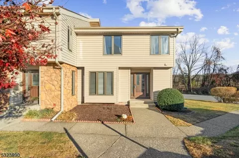 290 Cheyenne Rd, Lafayette, NJ 07848