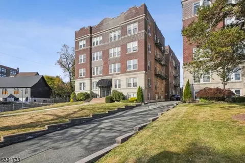 14 Forest St #105, Montclair, NJ 07042