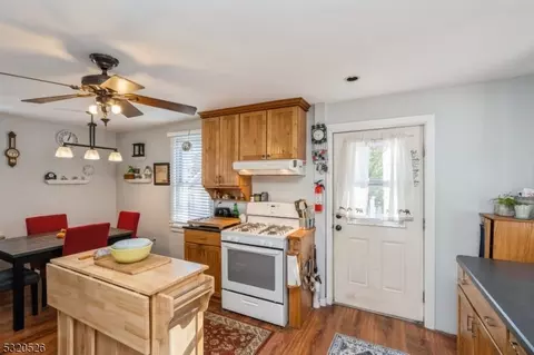 204 Jerome Pl, Bloomfield, NJ 07003 photo 22