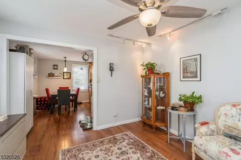 204 Jerome Pl, Bloomfield, NJ 07003 photo 15