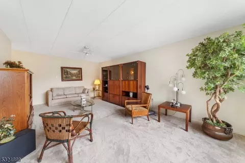 190 Morris Ave #2A, Springfield, NJ 07081 photo 3